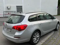 Gebraucht Opel Astra 140 PS (102 kW) 2013 Silber Kombi