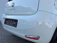 Gebraucht Fiat Punto Young 69 PS (50 kW) 2016 Weiß Kleinwagen