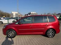 Gebraucht VW Touran Highline 170 PS (125 kW) 2011 Rot Van / Kleinbus