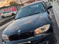 Gebraucht BMW 116 122 PS (89 kW) 2007 Schwarz Kleinwagen