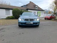Gebraucht Mercedes E200 163 PS (119 kW) 2005 Blau Limousine