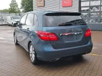 Gebraucht Mercedes B220 177 PS (130 kW) 2014 Blau Van / Kleinbus