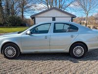 Gebraucht Skoda Octavia Elegance 105 PS (77 kW) 2011 Grün Limousine