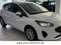 Gebraucht Ford Fiesta Cool & Connect 75 PS (55 kW) 2022 Frozen white Kleinwagen