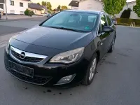 Gebraucht Opel Astra Sport 160 PS (117 kW) 2012 Schwarz Kombi