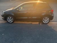 Gebraucht VW Polo 90 PS (66 kW) 2012 Schwarz Kleinwagen