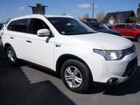 Gebraucht Mitsubishi Outlander P-HEV Plus 121 PS (88 kW) 2015 SUV