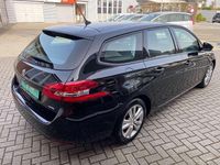 Gebraucht Peugeot 308 Allure 131 PS (96 kW) 2016 Perlanera Kombi