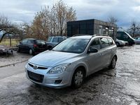 Gebraucht Hyundai i30 126 PS (92 kW) 2008 Silber Kombi