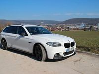 Gebraucht BMW 530 M Performance 320 PS (235 kW) 2016 Weiß Kombi