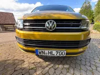 Gebraucht VW Multivan Trendline 150 PS (110 kW) 2019 Gold Van / Kleinbus