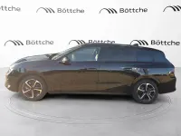 Neu Opel Astra 131 PS (96 kW) 2025 Lackierung schwarz perla nera/typ aussenverkleidung metallic perlmutt Kleinwagen
