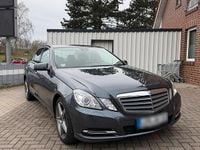 Gebraucht Mercedes E220 170 PS (125 kW) 2012 Grau Limousine