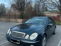 Gebraucht Mercedes E240 177 PS (130 kW) 2004 Schwarz Limousine