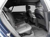 Gebraucht Audi Q8 Ambiente 340 PS (250 kW) 2022 Andere farbe SUV