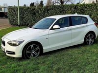 Gebraucht BMW 116 Sport Line 136 PS (100 kW) 2015 Weiß Kleinwagen