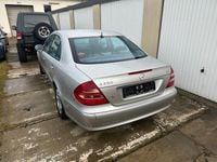 Gebraucht Mercedes E220 Elegance 150 PS (110 kW) 2003 Silber Limousine