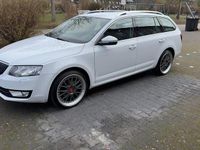 Gebraucht Skoda Octavia Style 150 PS (110 kW) 2017 Weiß Kombi
