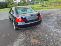 Gebraucht Ford Mondeo Ghia 125 PS (91 kW) 2004 Violet Limousine