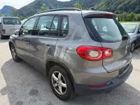 Gebraucht VW Tiguan Sport 140 PS (102 kW) 2009 Grau SUV