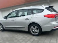 Używany Ford Focus Cool & Connect 120 KM (88 kW) 2020 Szary Kombi