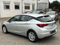 Gebraucht Opel Astra Edition 136 PS (100 kW) 2019 Silber Limousine