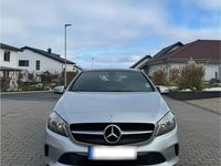 Second-hand Mercedes A200 156 CP (114 kW) 2017 Argintiu Hatchback