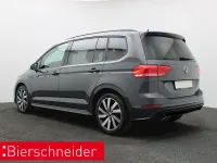 Gebraucht VW Touran Highline 150 PS (110 kW) 2024 Grau Van / Kleinbus