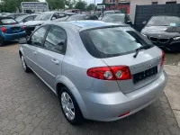 Gebraucht Chevrolet Lacetti SE 95 PS (69 kW) 2004 Silber (metallic) Limousine
