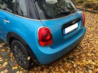 Gebraucht Mini Cooper D 116 PS (85 kW) 2016 Blau Kleinwagen