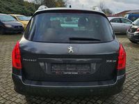 Gebraucht Peugeot 308 Allure 156 PS (114 kW) 2012 Lack grau shark/metallic Kombi