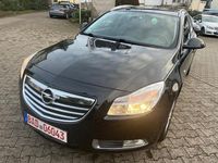 Gebraucht Opel Insignia Edition 131 PS (96 kW) 2010 Schwarz Kombi