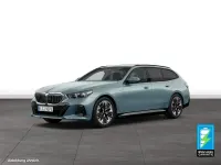 Gebraucht BMW 550e M Sport 489 PS (359 kW) 2025 Grün Kombi