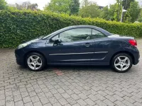 Gebraucht Peugeot 207 CC Allure 120 PS (88 kW) 2014 Blau Cabrio