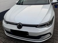 Gebraucht VW Golf VIII 131 PS (96 kW) 2021 Weiß Kleinwagen