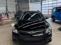 Gebraucht Hyundai i30 Edition 109 PS (80 kW) 2012 Schwarz Kombi