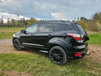 Gebraucht Ford Kuga ST-Line 180 PS (132 kW) 2017 Schwarz SUV