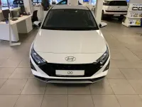 Neu Hyundai i20 Blackline 90 PS (66 kW) 2026 Weiß Kleinwagen