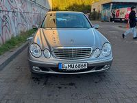 Gebraucht Mercedes E280 Elegance 231 PS (169 kW) 2005 Beige Limousine
