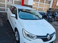 Gebraucht Renault Mégane GrandTour Life 101 PS (74 kW) 2017 Weiß Kombi