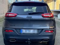 Gebraucht Jeep Cherokee 200 PS (147 kW) 2017 Grau SUV