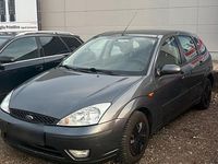 Gebraucht Ford Focus 115 PS (84 kW) 2002 Grau Kleinwagen