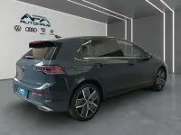 Gebraucht VW Golf VIII Style 150 PS (110 kW) 2026 Grau Limousine