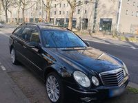 Gebraucht Mercedes E320 Avantgarde 224 PS (164 kW) 2006 Schwarz Kombi