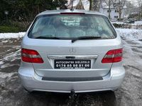 Gebraucht Mercedes B180 116 PS (85 kW) 2010 Silber Van / Kleinbus