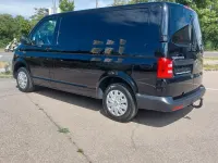 Gebraucht VW T6 Basis 140 PS (102 kW) 2016 Schwarz Van
