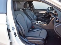 Gebraucht Mercedes C250 Avantgarde 204 PS (150 kW) 2017 Weiß Limousine