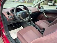 Gebraucht Ford Fiesta Trend 60 PS (44 kW) 2011 Hot magenta Kleinwagen