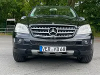Gebraucht Mercedes ML320 224 PS (164 kW) 2008 Schwarz SUV