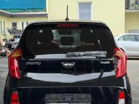 Gebraucht Kia Picanto 84 PS (61 kW) 2016 Galaxyschwarz met. Kleinwagen